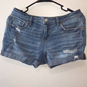 distressed jean shorts